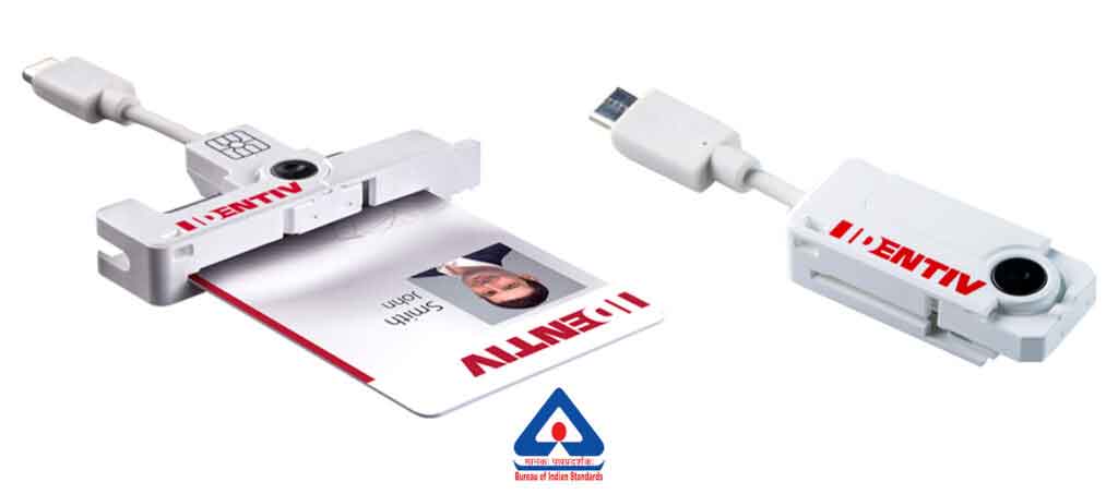 Identiv SCR3500 also known as uTrust SmartFold is an ultra-compact USB smart card reader designed for secure authentication and digital transactions. Ideal applications for Network Login and Authentication, Mobile Applications