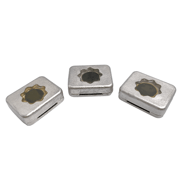 Xerafy PIPETRACKER Cinch is a rugged RFID tag made with premium Material and IP Rating optimized for Oil & Gas Industry, Mining & Construction, Manufacturing
